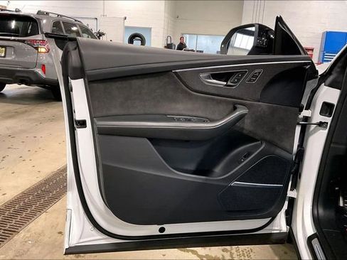 Used 2022 Audi SQ8 Prestige image 23
