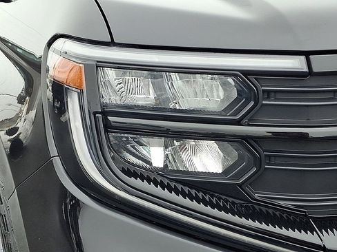 Used 2025 Ford Expedition Max Active image 9