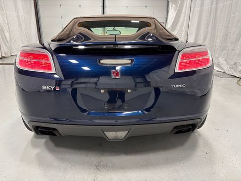 Used 2007 Saturn Sky Red Line RWD image 13