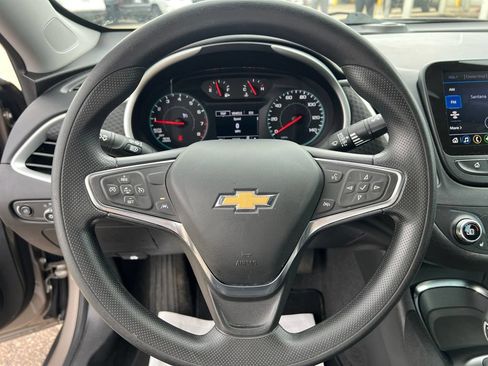 Used 2024 Chevrolet Malibu LT FWD image 20