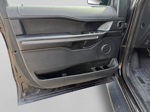 Used 2020 Ford Expedition XLT RWD image 10