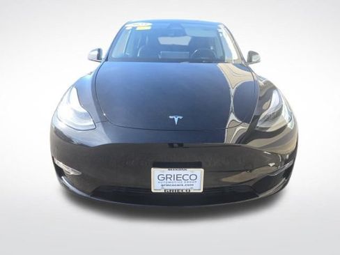 Used 2023 Tesla Model Y Long Range image 3