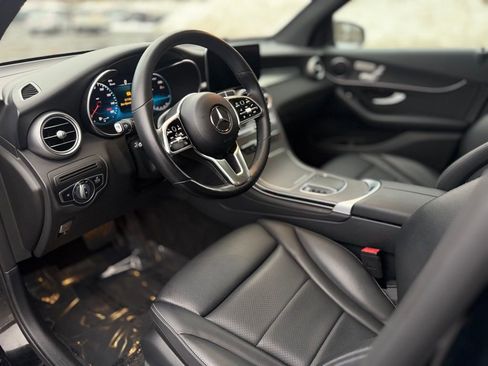 Used 2022 Mercedes-Benz GLC 300 4MATIC image 16