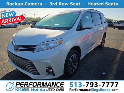 Used 2018 Toyota Sienna XLE Premium image 1