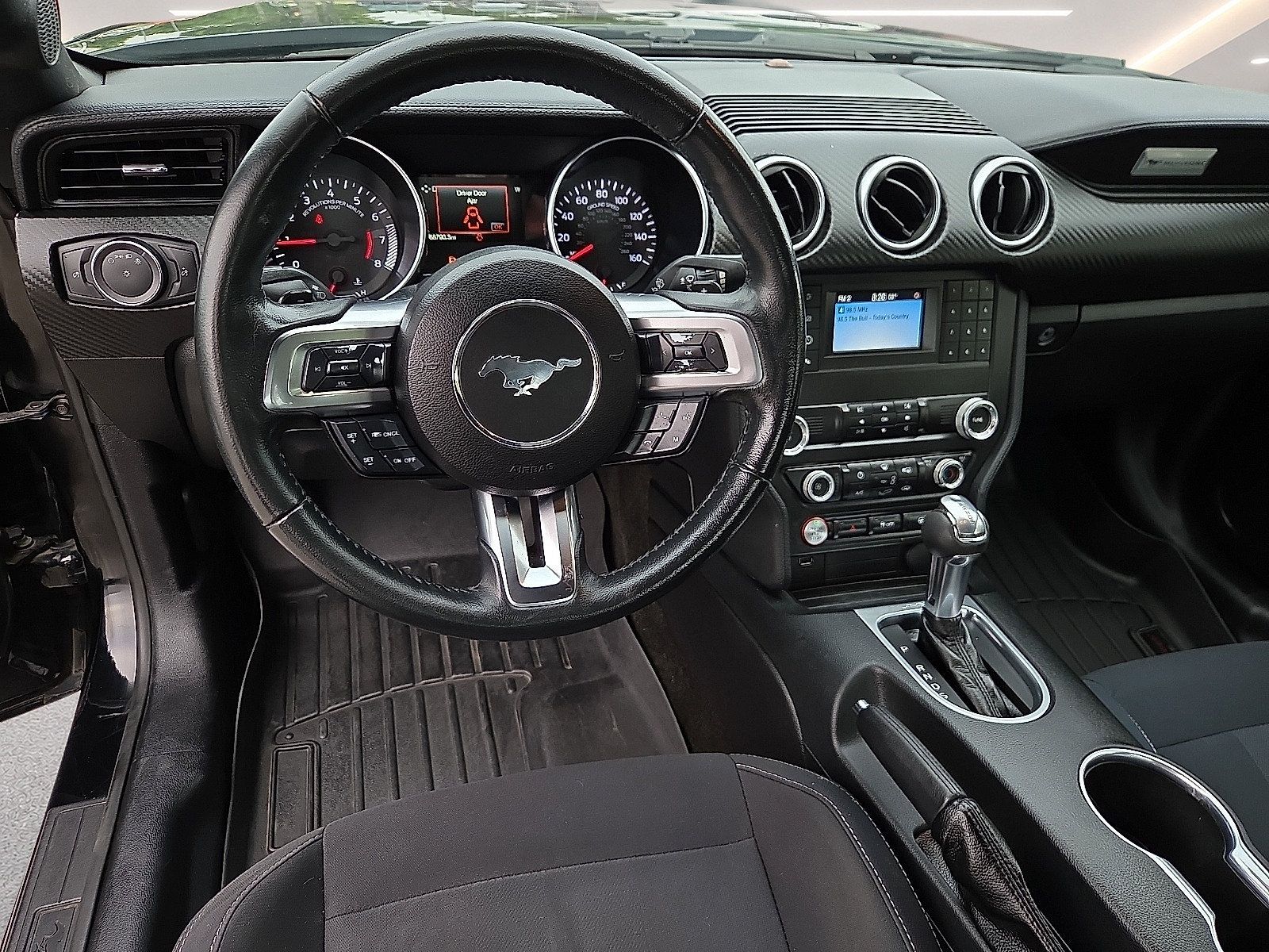 Used 2019 Ford Mustang Coupe RWD image 11