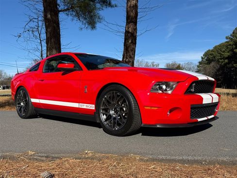 Used 2012 Ford Mustang Shelby GT500 w/ SVT Performance Pkg image 27