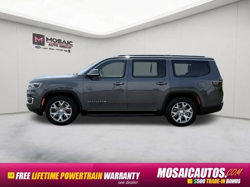 Used 2022 Jeep Wagoneer Series II w/ HD Trailer Tow Package AWD/4WD image 4