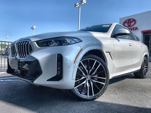 Used 2026 BMW X6 xDrive40i w/ Executive Package AWD/4WD image 4