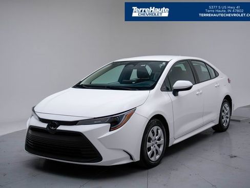 Used 2023 Toyota Corolla LE image 1