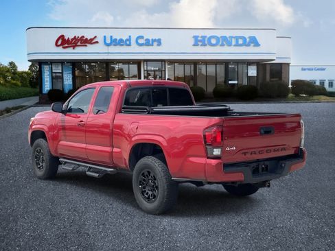 Used 2019 Toyota Tacoma SR w/ SR Convenience Package AWD/4WD image 3