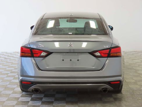 Used 2019 Nissan Altima 2.5 SV FWD image 4