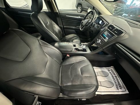 Used 2017 Ford Fusion Titanium image 13