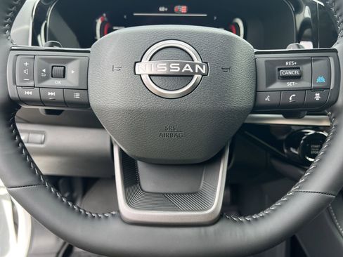 New 2026 Nissan Pathfinder SL FWD image 9