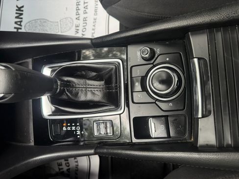 Used 2018 MAZDA MAZDA3 Sport w/ Preferred Equipment Package FWD image 14