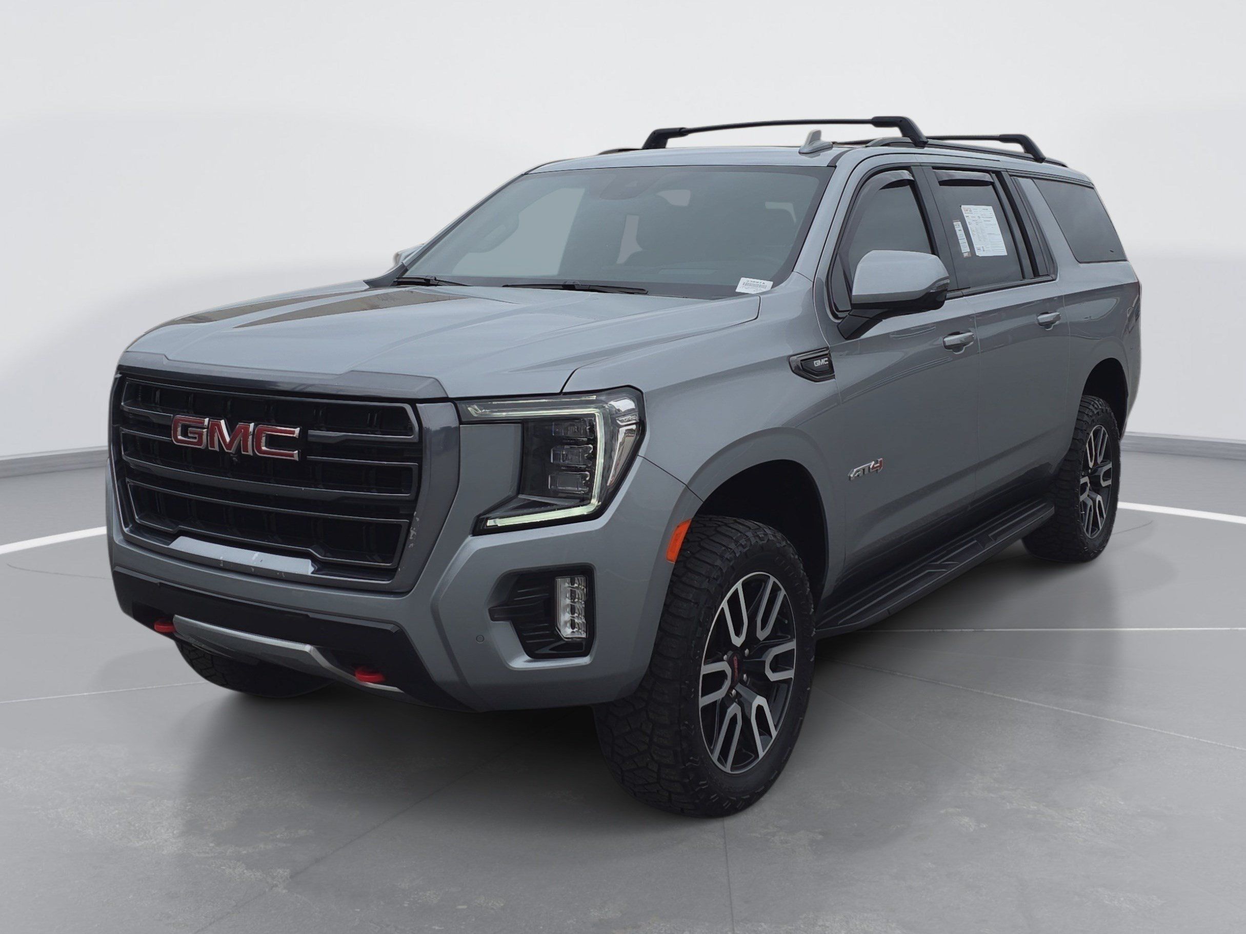 Used 2024 GMC Yukon XL AT4 w/ Technology Package AWD/4WD image 7
