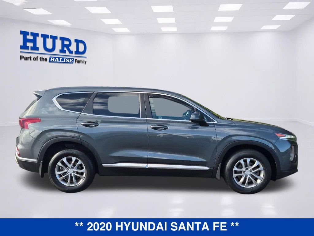 Used 2020 Hyundai Santa Fe SE AWD/4WD image 2