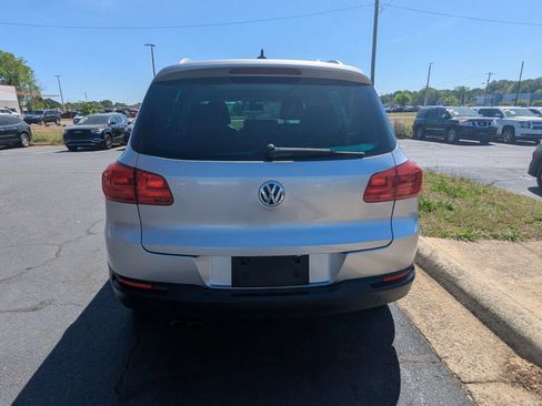 Used 2016 Volkswagen Tiguan SE AWD/4WD image 6
