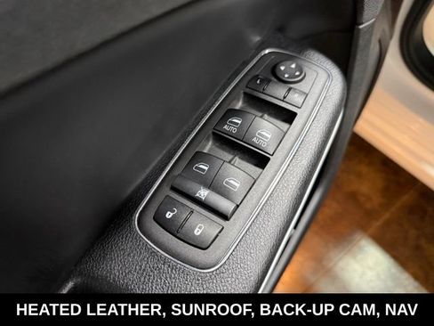 Used 2022 Chrysler 300 S RWD image 13
