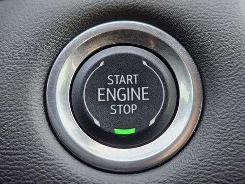 Used 2024 GMC Canyon Elevation w/ Convenience Package image 20