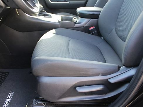 Used 2021 Toyota RAV4 LE w/ Carpet Mat Package (TMS) FWD image 46