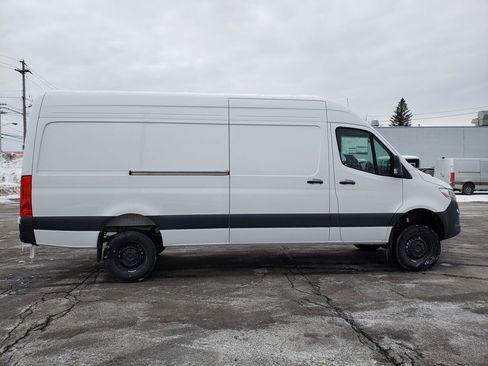 New 2026 Mercedes-Benz Sprinter 2500 image 10