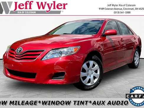Used 2011 Toyota Camry LE FWD image 1