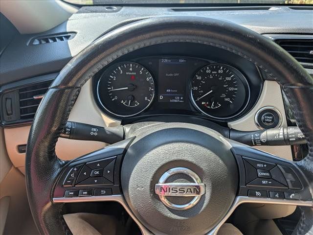 Used 2020 Nissan Rogue SV FWD image 36