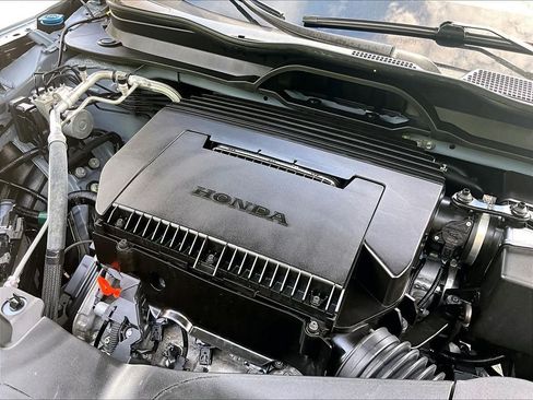 Used 2025 Honda Pilot TrailSport image 33
