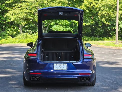 Used 2022 Porsche Panamera 4 Platinum Edition AWD/4WD image 71