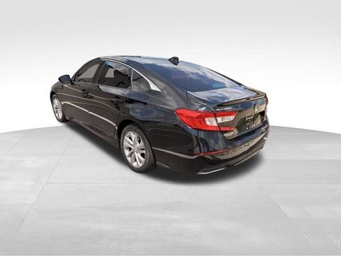 Used 2018 Honda Accord LX image 6