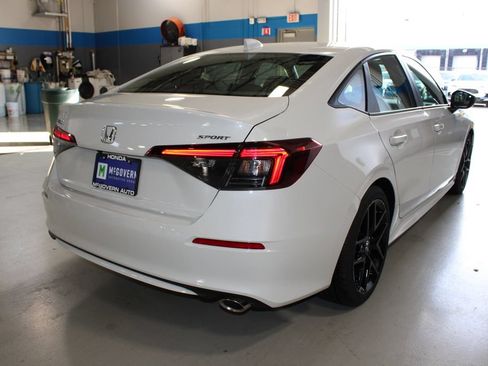 Used 2025 Honda Civic Sport image 22