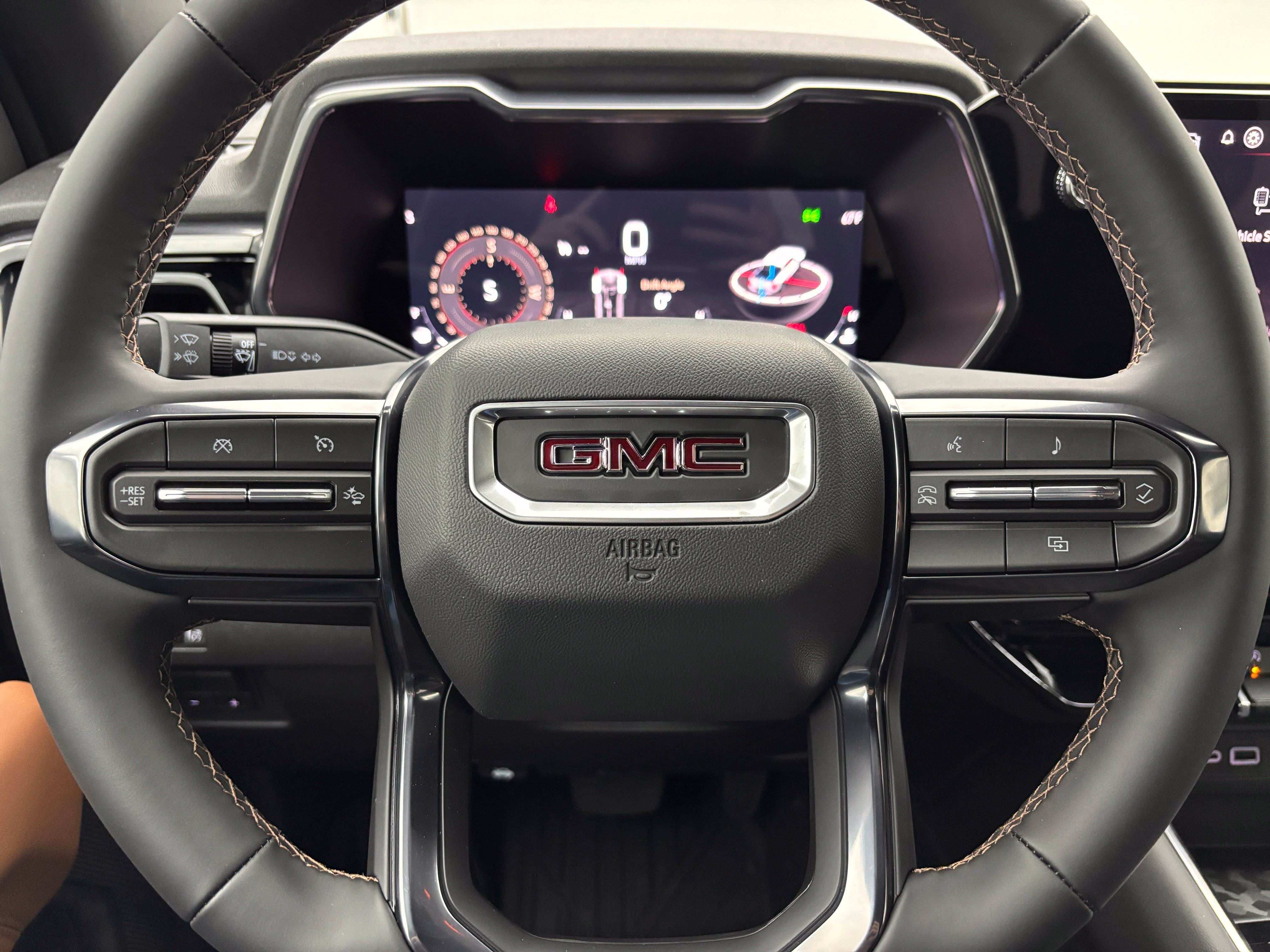 New 2026 GMC Canyon AT4 w/ Nightfall Essentials Package AWD/4WD image 19