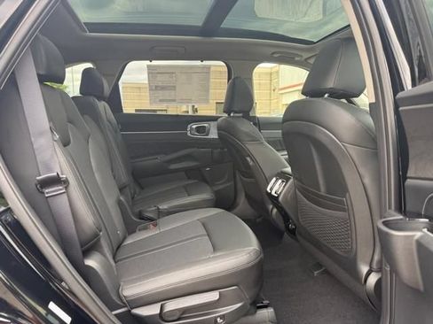 New 2026 Kia Sorento SX AWD/4WD image 8