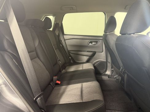 Used 2026 Nissan Rogue SV FWD image 11
