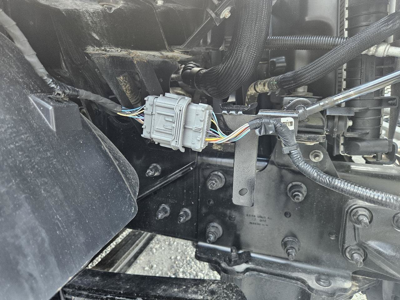 Used 2022 Ford F650 2WD Regular Cab Super Duty image 73
