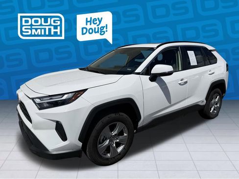 Used 2025 Toyota RAV4 XLE w/ Convenience Package AWD/4WD image 1