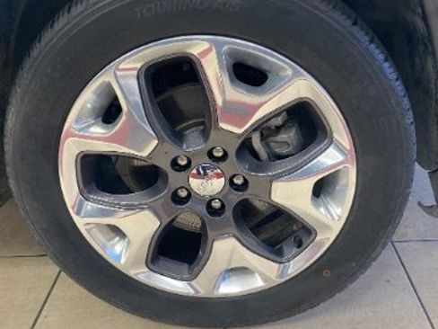 Used 2020 Jeep Compass Limited image 33