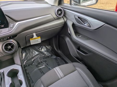 New 2025 Chevrolet Blazer LT w/ Midnight/Sport Edition image 18