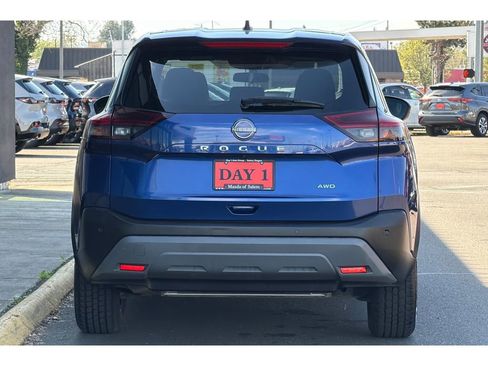 Used 2023 Nissan Rogue S AWD/4WD image 6