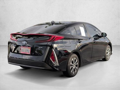 Used 2021 Toyota Prius Prime XLE w/ Carpet Mat Package (TMS) image 5