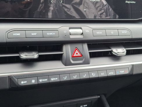 New 2025 Kia K4 LXS image 13