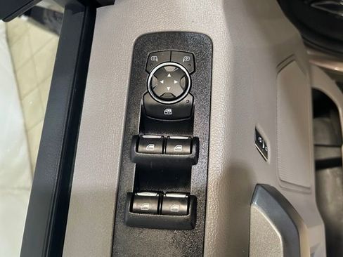 Used 2018 Ford F150 XLT w/ Equipment Group 302A Luxury RWD image 31