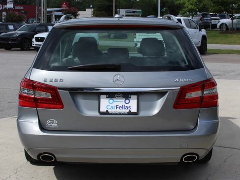 Used 2011 Mercedes-Benz E 350 4MATIC Wagon image 4