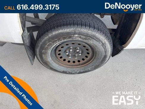 Used 2018 Chevrolet Silverado 1500 LT w/ All Star Edition AWD/4WD image 9