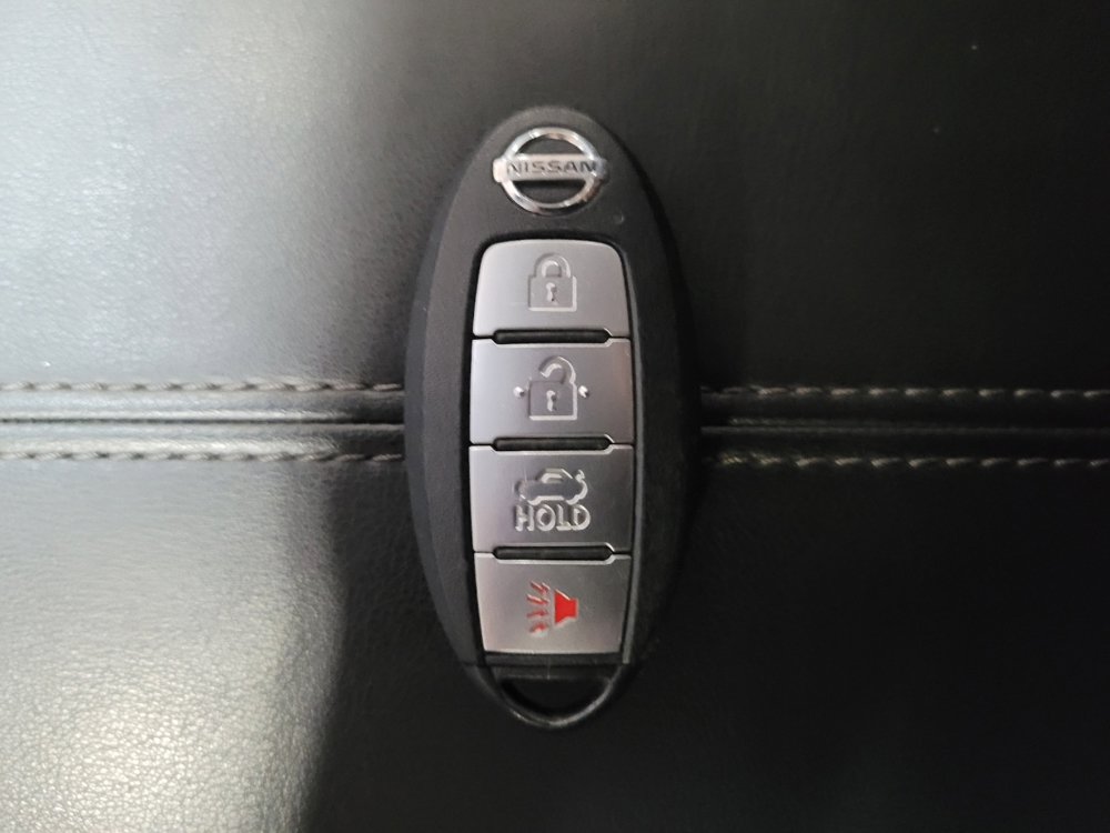Used 2025 Nissan Sentra SV FWD image 32