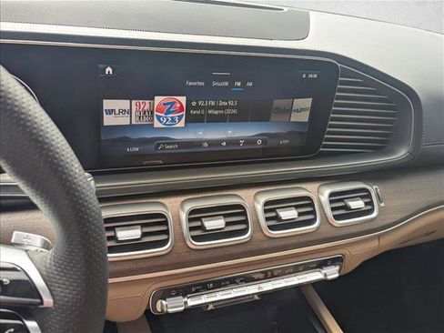 New 2026 Mercedes-Benz GLS 580 4MATIC image 13