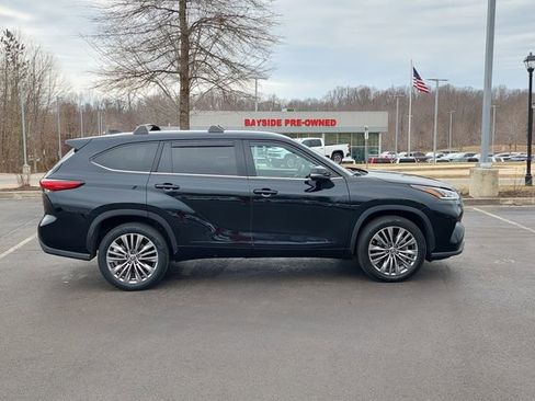 Used 2021 Toyota Highlander Platinum image 31
