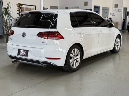 Used 2018 Volkswagen Golf 4-Door FWD image 5