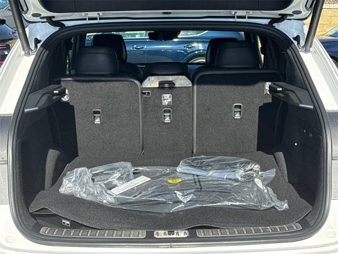 New 2026 Genesis GV80 3.5T e-SC image 18