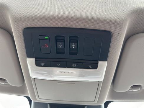 Certified 2023 Nissan Rogue SV w/ SV Premium B Package AWD/4WD image 29